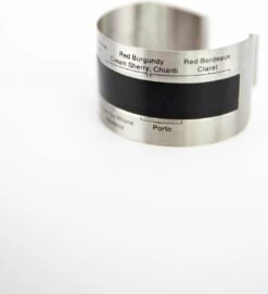 MD- Goods ® Tire-bouchon + Accessoires Vin Coffret Cadeau - Set Tire-bouchon - Décapsuleur - Bec Verseur - Tire-bouchon - Embout Cadeau - Cuir - Zwart -Cuisine Fournitures Magasin 1095x1200 3