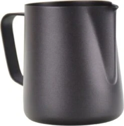 Pot à Lait - 600 ML - Pot à Mousser Le Lait - Pot à Lait Barista Acier Inoxydable (SS) Zwart -Cuisine Fournitures Magasin 1183x1200 2