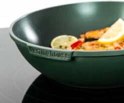 Batterie De Cuisine Westinghouse - Série Performance Poêle Wok 28 Cm + Poêle Grill 28 Cm - Vert -Cuisine Fournitures Magasin 1200x1006 1