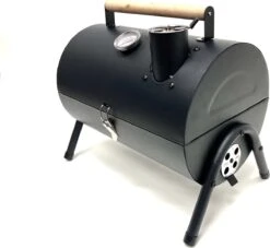 BBQ à Charbon Portable Compact De Wolff BBQ - Pratique Pour Camper Sur La Plage Ou Dans Un Parc - Barbecue Fumeur - Barbecue Portable Léger - Avec Thermomètre Et Passage D'air. Laissez Votre Viande Cuire Doucement. -Cuisine Fournitures Magasin 1200x1102