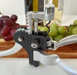 Tire-bouchon Professionnel Premium Black Edition - Ouvre-bouteille - Ouvre-bouteille - Octopus - Tire-bouchon Power Octopus - Zwart/ Grijs -Cuisine Fournitures Magasin 1200x1173 2