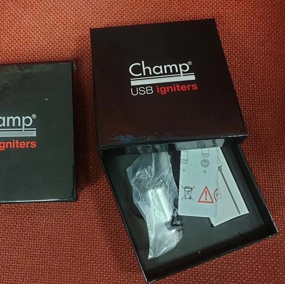 Champ Allume-cigare 12V, également Chargement USB, Transporté Dans La Voiture Ou Dans Le Sac. Noir 3 Champ Allume-cigare 12V, également Chargement USB, Transporté Dans La Voiture Ou Dans Le Sac. Noir – Image 3