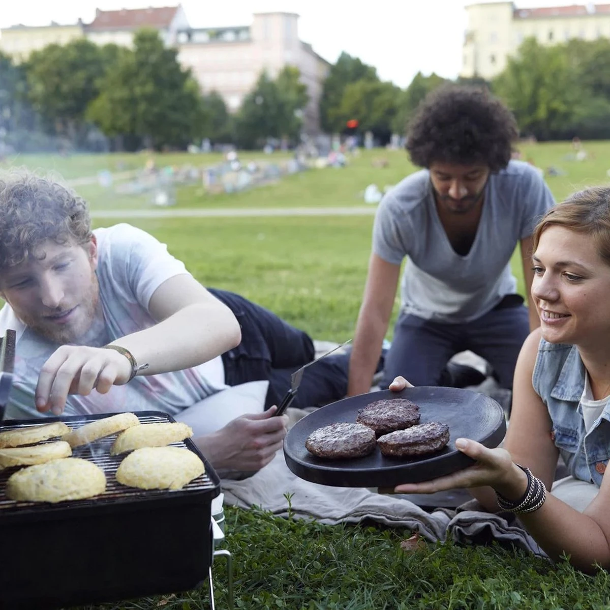 AG To- Go Barbecue Ø44 Cm - Barbecues à Charbon - Incl. Thermomètre - Température Inoxydable - Compact -Barbecue Carré - Incl. Couvercle - Barbecue Traditionnel - 6 Personnes - Partout Grille De Ventilation Pour Régulation D'oxygène - Zwart 5 AG To- Go Barbecue Ø44 Cm - Barbecues à Charbon - Incl. Thermomètre - Température Inoxydable - Compact -Barbecue Carré - Incl. Couvercle - Barbecue Traditionnel - 6 Personnes - Partout Grille De Ventilation Pour Régulation D'oxygène - Zwart – Image 5