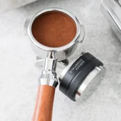 Combi Tamper & Distributeur De Café - 58,5mm - Noir - 2 En 1 - Tamper - Distributeur De Café - E61 -Cuisine Fournitures Magasin 1200x1200 1041