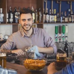 Relaxdays - Bar Majordome 4 Bouteilles - Distributeur De Boissons - Porte-bouteille Shot 3 Cl -Cuisine Fournitures Magasin 1200x1200 1749