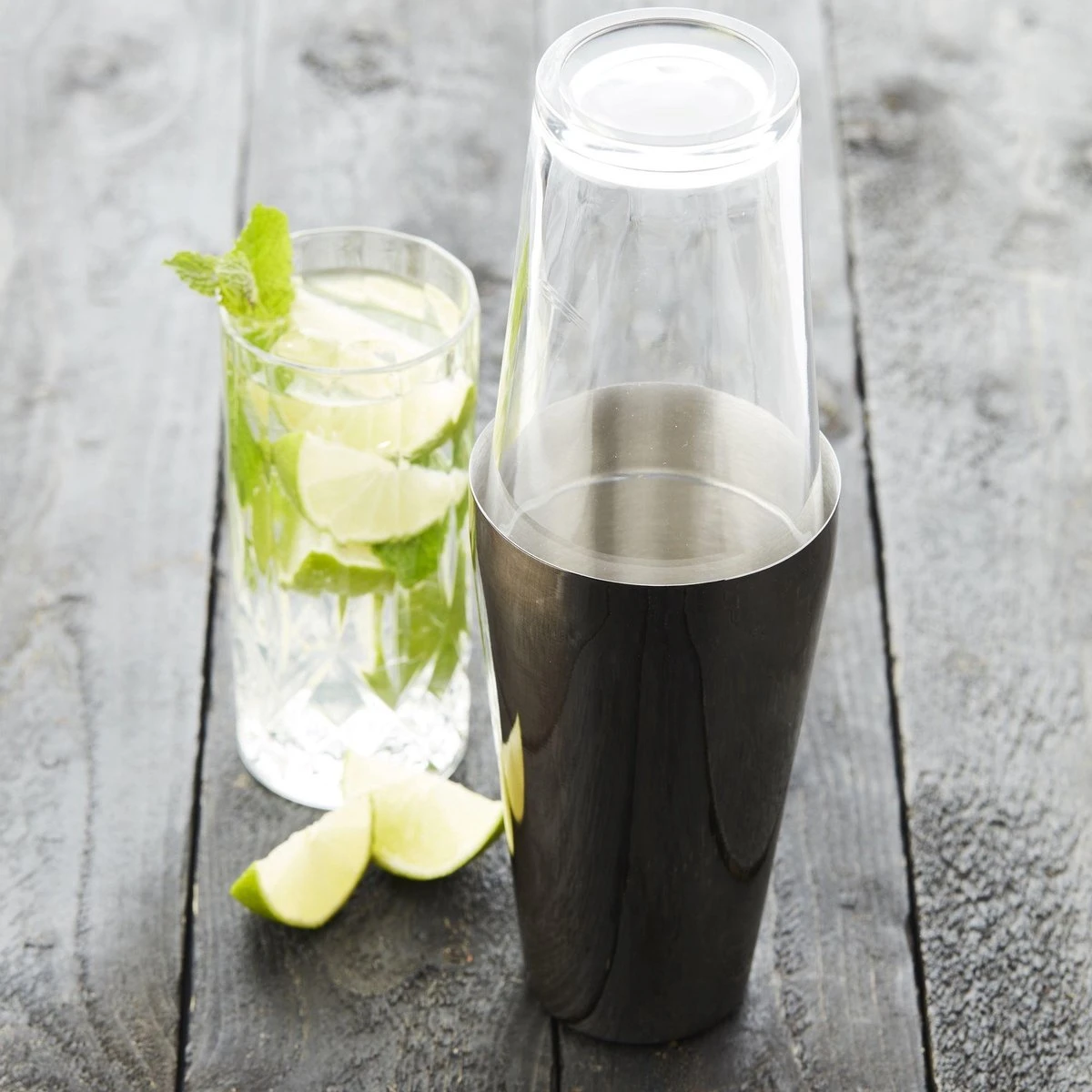 Point-Virgule - Boston Shaker - Acier Inoxydable Et Verre - Noir Métallique - 750ml 4 Point-Virgule - Boston Shaker - Acier Inoxydable Et Verre - Noir Métallique - 750ml – Image 4