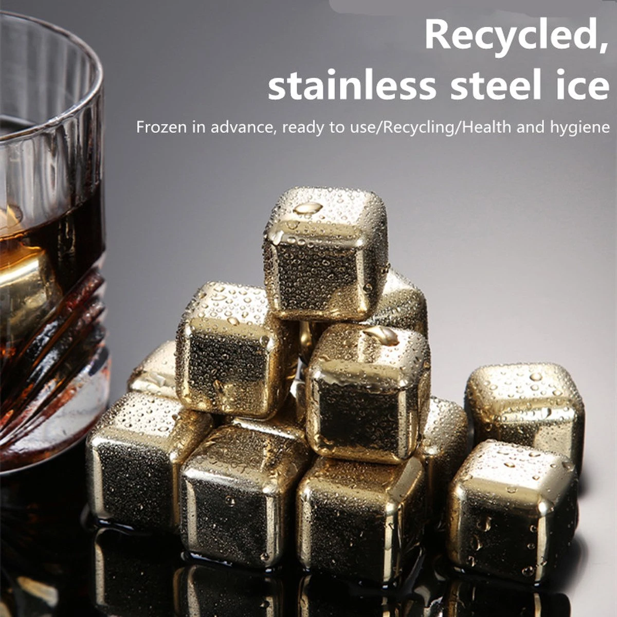 Coffret à Whisky De Luxe + 6 Pierres à Whisky + 1 Pochon Velours + Boîte De Rangement - Réutilisable - Inoxydable - Or 1 Coffret à Whisky De Luxe + 6 Pierres à Whisky + 1 Pochon Velours + Boîte De Rangement - Réutilisable - Inoxydable - Or