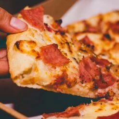 YUGN BLACK Pizza Stone BBQ FR Pelle à Pizza 30cm Spatule à Pizza - Pierre à Pizza Four Pierre à Pizza Ronde De 33 CM - Fabriquée En Cordiérite Uniek Pelle à Pizza En Céramique En Acier Inoxydable -Cuisine Fournitures Magasin 1200x1200 2240