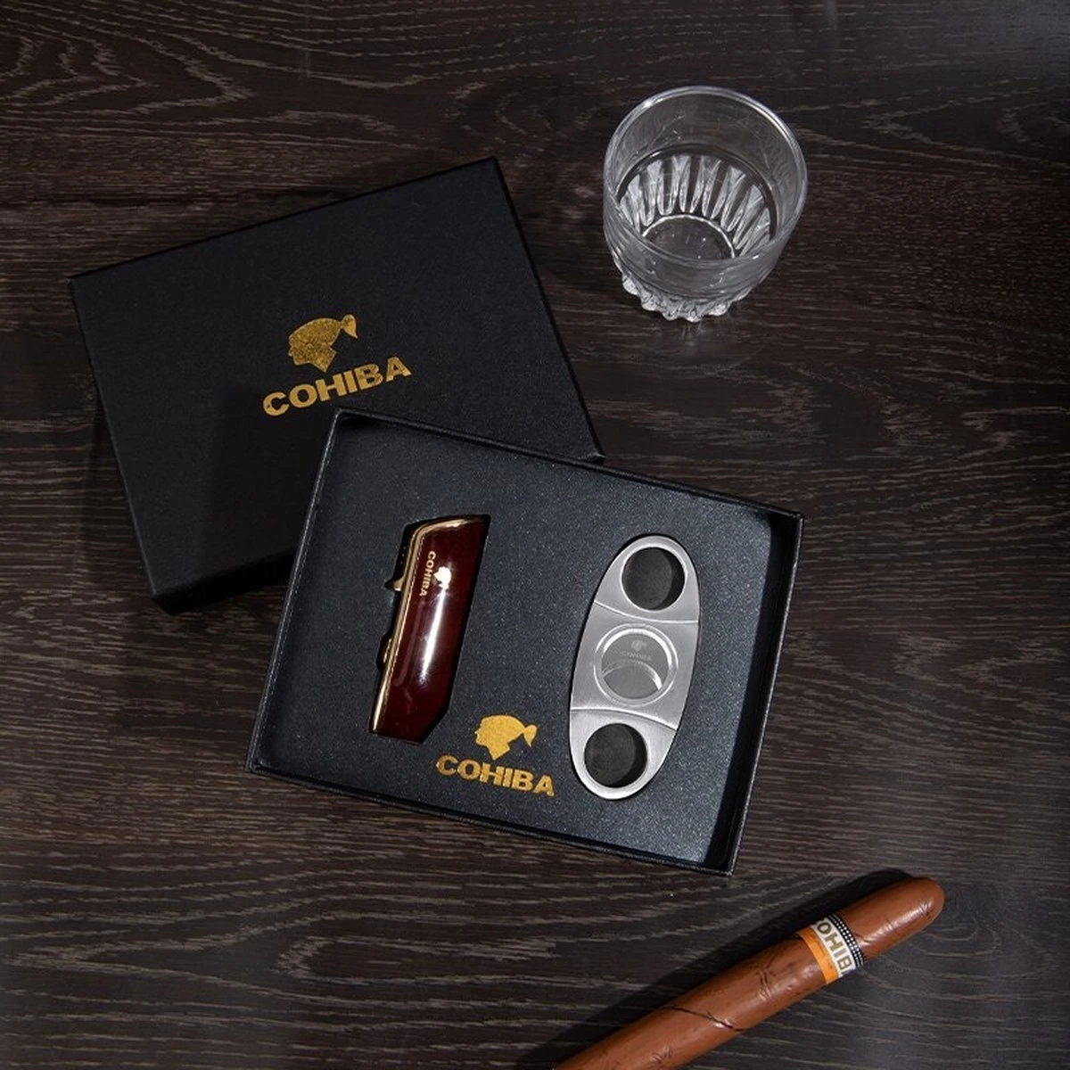 Allume-cigare Et Coupe-cigare Cohiba En Rouge - Allume-flamme Jet Avec Perceuse Et Coupe-cigare Dans Une Boîte Cadeau De Luxe 7 Allume-cigare Et Coupe-cigare Cohiba En Rouge - Allume-flamme Jet Avec Perceuse Et Coupe-cigare Dans Une Boîte Cadeau De Luxe – Image 7