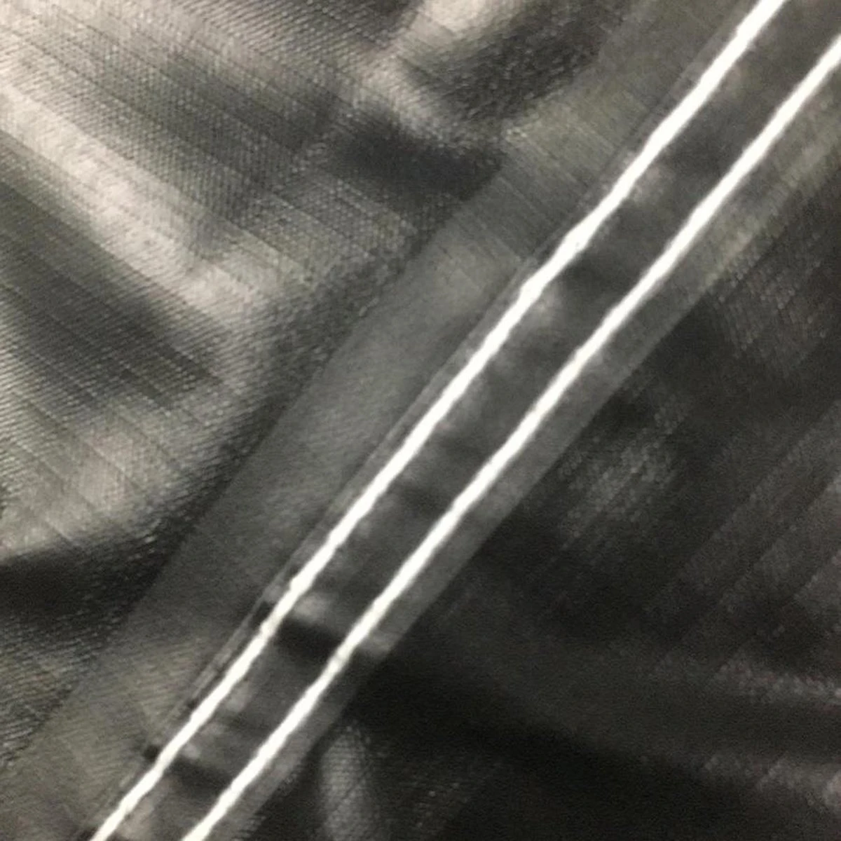 Housse De Barbecue COVER UP HOC Diamond Pour Grand Barbecue Green Egg - Imperméable Avec Sangles Storm Et Cordon De Serrage 3 Housse De Barbecue COVER UP HOC Diamond Pour Grand Barbecue Green Egg - Imperméable Avec Sangles Storm Et Cordon De Serrage – Image 3