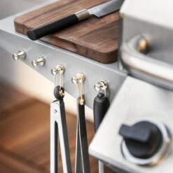 Navaris Set De 9 Crochet Magnétiques Pour BBQ - Set Accessoires De Cuisine Sur Barbecue Ou Gril - Aimants Puissants Pour Suspendre Des Utilitaires 8 Navaris Set De 9 Crochet Magnétiques Pour BBQ - Set Accessoires De Cuisine Sur Barbecue Ou Gril - Aimants Puissants Pour Suspendre Des Utilitaires -Cuisine Fournitures Magasin 1200x1200 2658