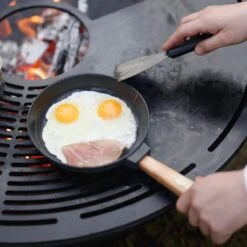 Ahos 850 Barbecue Cheminée Brasero - Anneau De Grill - Y Compris Plancha, Grille De Grille Et Support De Pot - Diamètre 80 Cm - Acier -Cuisine Fournitures Magasin 1200x1200 274