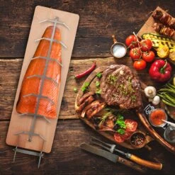 Relaxdays Planche à Fumer Barbecue Saumon - Avec Support - Planche à Saumon Finlandaise - Planche Barbecue - Bois De Hêtre -Cuisine Fournitures Magasin 1200x1200 2793