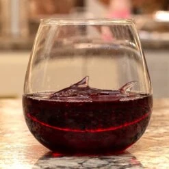 CKB LTD - Shark Dans Un Verre - Gobelet 500 Ml - Verres à Verres à Vin - Verre Gobelet - Verre à Vin - Verres à Boire -Cuisine Fournitures Magasin 1200x1200 3140