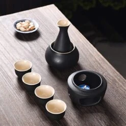 Set De 7 Tasses à Saké, Style Traditionnel Japonais En Céramique, Coffret Cadeau De Rangement Pour Saké, Comprend 4 Verres à Vin, Table Chauffante, Flame Man, Bol à Marmite (noir) -Cuisine Fournitures Magasin 1200x1200 3144
