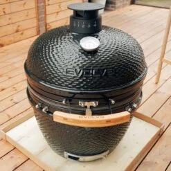 Evolve Advanced Solo - Barbecue Kamado 24" / 61 CM / XXL - Sans Base Ni Tables D'appoint - Accessoires Gratuits Inclus - Parois En Céramique - Forme D'oeuf - Chaleur Directe + Chaleur Indirecte - Ventilation Professionnelle - Thermomètre Intelligent 21 Evolve Advanced Solo - Barbecue Kamado 24" / 61 CM / XXL - Sans Base Ni Tables D'appoint - Accessoires Gratuits Inclus - Parois En Céramique - Forme D'oeuf - Chaleur Directe + Chaleur Indirecte - Ventilation Professionnelle - Thermomètre Intelligent -Cuisine Fournitures Magasin 1200x1200 39