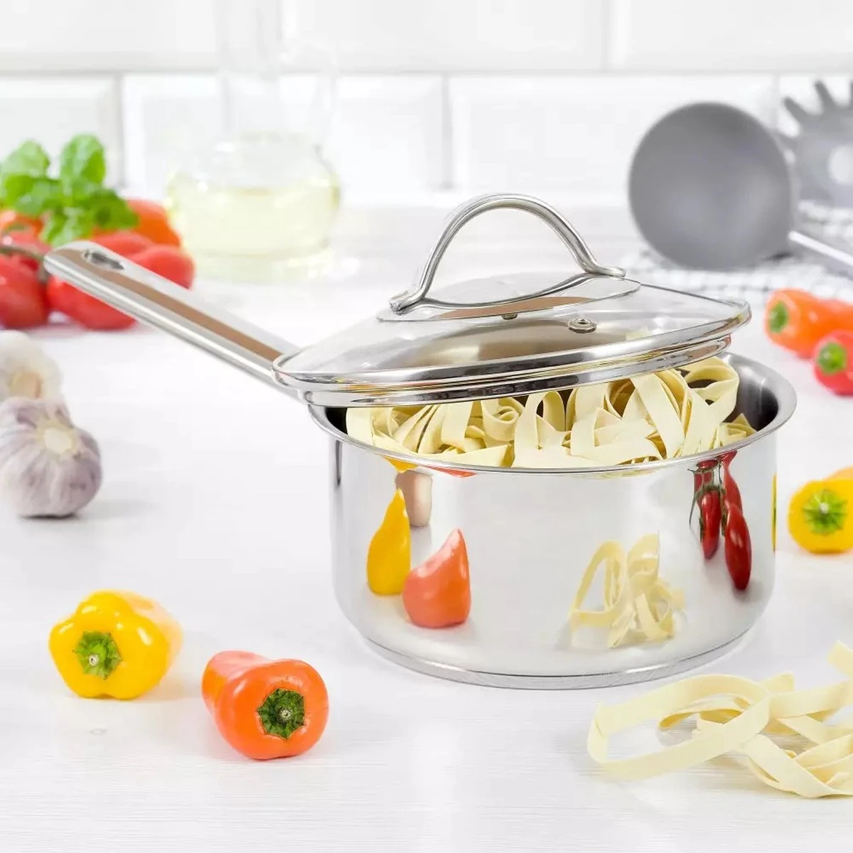 Casserole Luxe Avec Couvercle Trou De Surpression – Inox 18/10 Brossé - Casserole Kassel 16 X 8 Cm / 1,6L – CHROME 3 Casserole Luxe Avec Couvercle Trou De Surpression – Inox 18/10 Brossé - Casserole Kassel 16 X 8 Cm / 1,6L – CHROME – Image 3