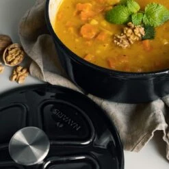 Cocotte En Fonte Navaris Avec Couvercle - Navaris émaillée - Convient à La Cuisson Induction, Gaz Et Céramique - Bleu Foncé 20 Cocotte En Fonte Navaris Avec Couvercle - Navaris émaillée - Convient à La Cuisson Induction, Gaz Et Céramique - Bleu Foncé -Cuisine Fournitures Magasin 1200x1200 560