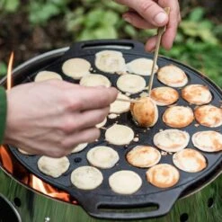 Innovaland Poffertjespan Premium® - Convient à Toutes Les Cuisinières - Poffertjes Maker - Poffertjespan Induction - Poffertjespan Electric - Sinterklaas 12 Innovaland Poffertjespan Premium® - Convient à Toutes Les Cuisinières - Poffertjes Maker - Poffertjespan Induction - Poffertjespan Electric - Sinterklaas -Cuisine Fournitures Magasin 1200x1200 770