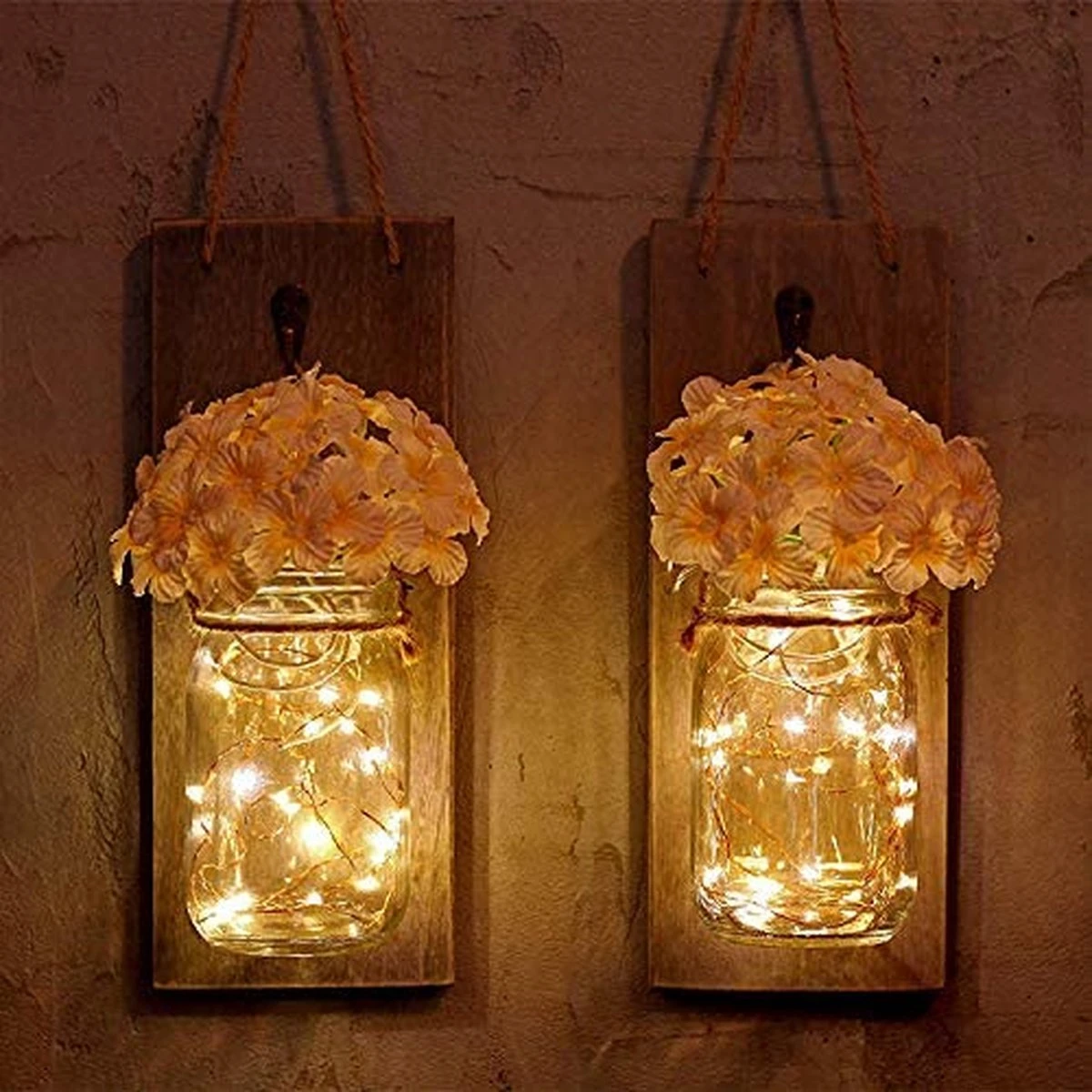 2 Pièces Appliques Murales Rustiques Mason Jar, Décoration En Bois Rustique Vintage, Crochets En Fer Forgé, Hortensia En Soie Et Guirlandes Lumineuses à LED, Design Pour La Décoration De La Maison 5 2 Pièces Appliques Murales Rustiques Mason Jar, Décoration En Bois Rustique Vintage, Crochets En Fer Forgé, Hortensia En Soie Et Guirlandes Lumineuses à LED, Design Pour La Décoration De La Maison – Image 5