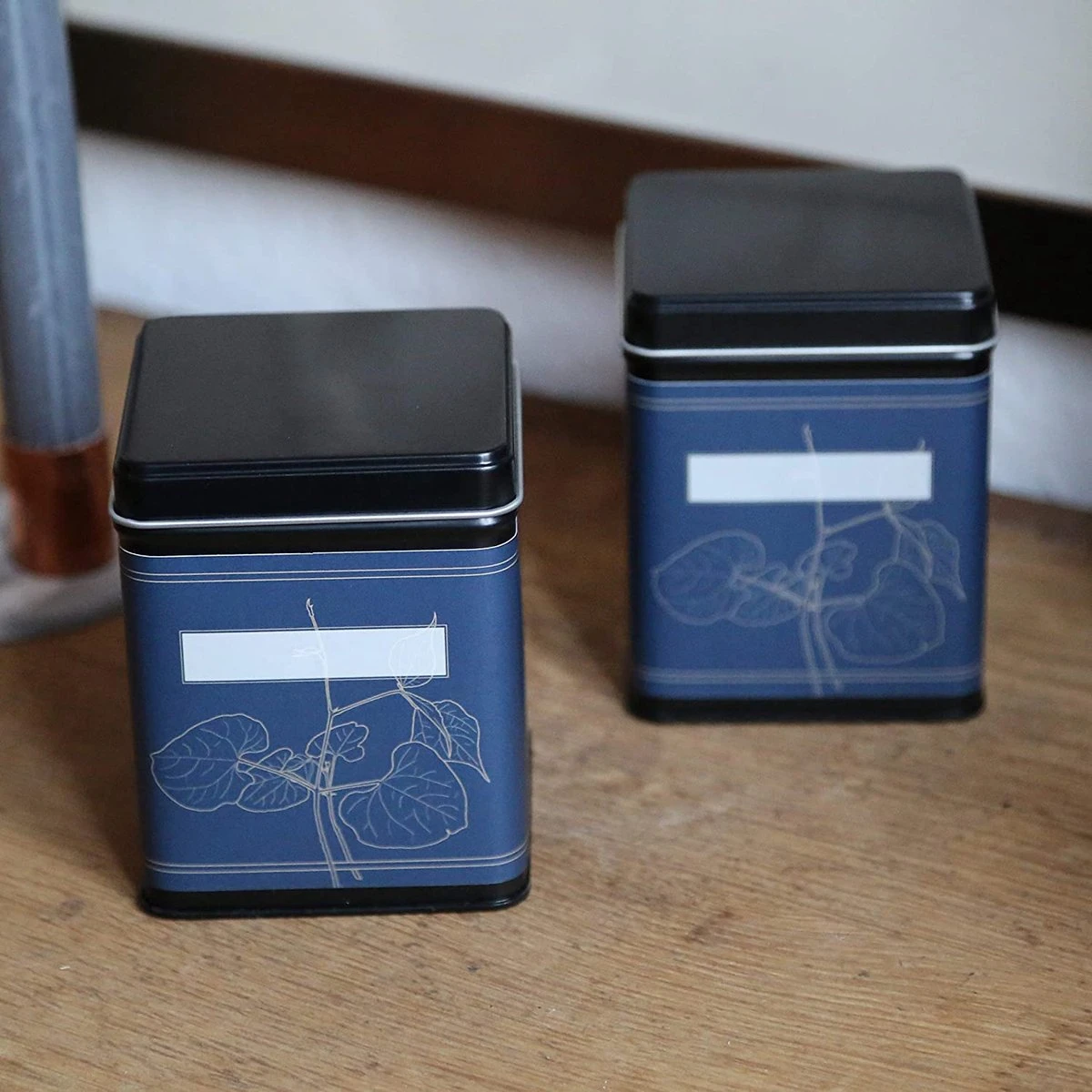 Boîte à Thé, Classique Et Carrée, 6 Pièces, Boîte De Rangement, Empilable, Y Compris 6 étiquettes Pour L'étiquetage, étanche Aux Arômes En Métal, également Idéale Comme Boîte à Farine, à Riz Ou à Biscuits 4 Boîte à Thé, Classique Et Carrée, 6 Pièces, Boîte De Rangement, Empilable, Y Compris 6 étiquettes Pour L'étiquetage, étanche Aux Arômes En Métal, également Idéale Comme Boîte à Farine, à Riz Ou à Biscuits – Image 4