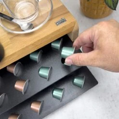 Industrial Living Café Cup Holder - Porte Capsules Tasses Nespresso - Avec Tiroir - 48 Capsules - Bois -Cuisine Fournitures Magasin 1200x1200 896