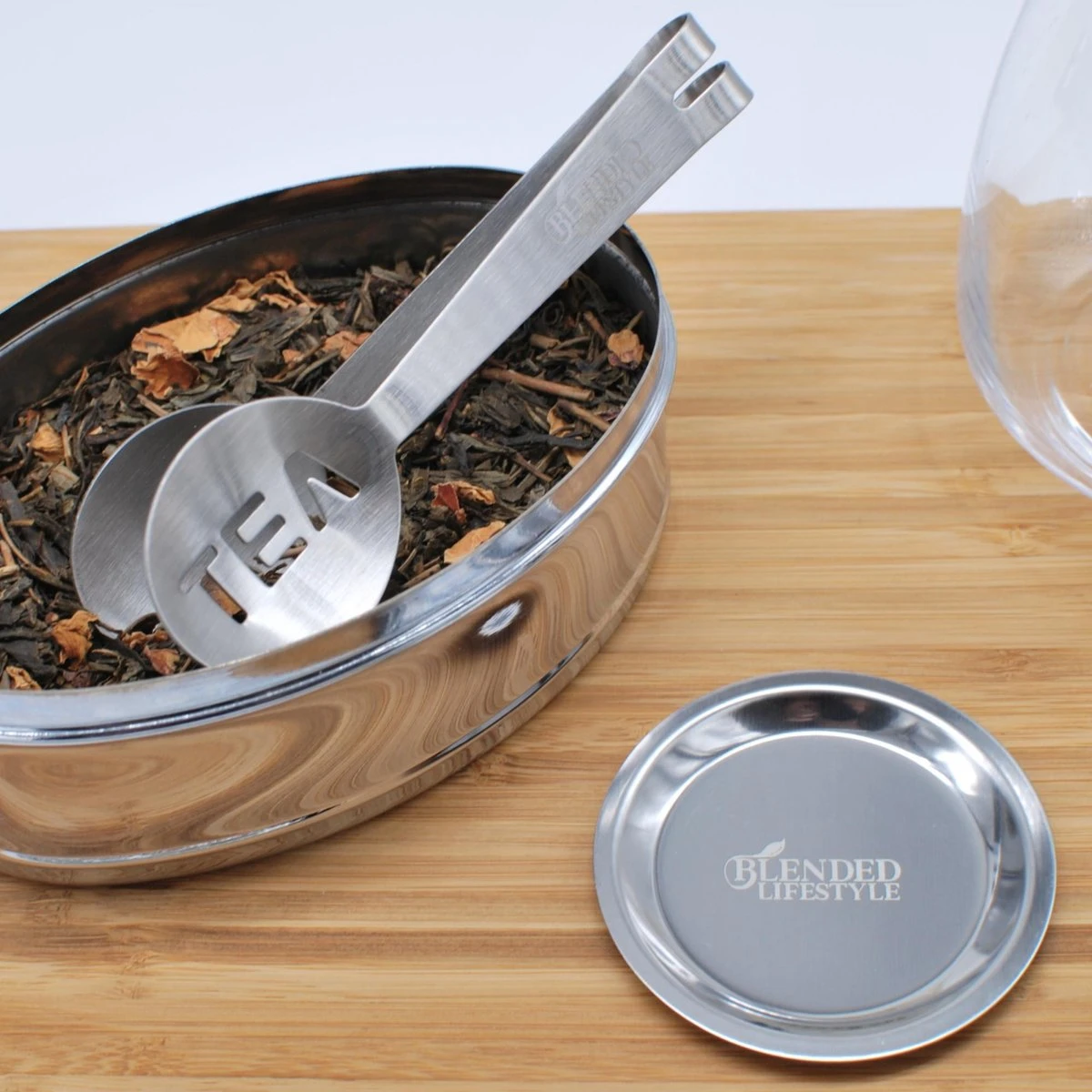 Passoire à Thé Avec Poignée , Y Compris Plaque Goutte à Goutte Et Herbe Squeezer - Oeuf Thee Pour Le Thé En Vrac - Filtre à Thé Pour Le Thé En Vrac - Boule à Thee 7 Passoire à Thé Avec Poignée , Y Compris Plaque Goutte à Goutte Et Herbe Squeezer - Oeuf Thee Pour Le Thé En Vrac - Filtre à Thé Pour Le Thé En Vrac - Boule à Thee – Image 7