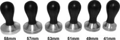 Expresso écarlate | Tamper "Classic" Pour Barista; Avec Poignée Ergonomique En Bois Précieux Et Base En Acier Inoxydable De Précision. Bois De Santal Broin + Tige Planche 53 Mm 11 Expresso écarlate | Tamper "Classic" Pour Barista; Avec Poignée Ergonomique En Bois Précieux Et Base En Acier Inoxydable De Précision. Bois De Santal Broin + Tige Planche 53 Mm -Cuisine Fournitures Magasin 1200x401 2