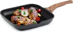 Rosmarino Black Line - Poêle à Griller - 28cm - 100% Sans PFAS & PFOA - Fonte D'aluminium - Revêtement Minéral Antiadhésif - Poignée Ergonomique - Convient à Tous Feux & Lave-vaisselle -Cuisine Fournitures Magasin 1200x538 2