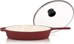 Mahlzeit Poêle En Fonte Avec Couvercle émaillé, Ø 29,5 Cm, Dark Cherry, Cocotte à Deux Becs, Couvercle De Poêle à Griller, Poêle Universelle, Poêle En Fonte, Cocotte Avec Couvercle, Rebord Haut, Casseroles 9 Mahlzeit Poêle En Fonte Avec Couvercle émaillé, Ø 29,5 Cm, Dark Cherry, Cocotte à Deux Becs, Couvercle De Poêle à Griller, Poêle Universelle, Poêle En Fonte, Cocotte Avec Couvercle, Rebord Haut, Casseroles -Cuisine Fournitures Magasin 1200x717 2