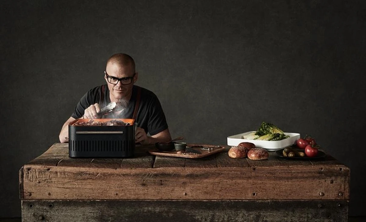 Charbon De Bois Everdure Cube - Avec Compartiment De Rangement Et Plan De Travail - Aluminium / Bois / Acier Inoxydable - Vert 6 Charbon De Bois Everdure Cube - Avec Compartiment De Rangement Et Plan De Travail - Aluminium / Bois / Acier Inoxydable - Vert – Image 6