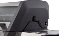 Barbecue à Gaz Enders Monroe Pro 3 SIK Turbo - 56 KG - Inox - Surface De Cuisson 62 × 43 Cm - Matière Grille De Cuisson Fonte émaillée -Cuisine Fournitures Magasin 1200x741