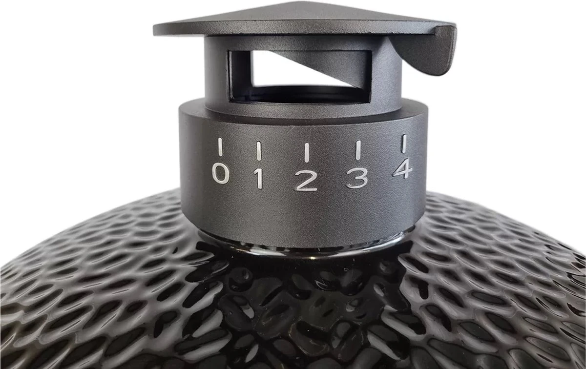 Obelix Kamado Large - 22 Pouces - Zwart - Avec Poseur De Plaque - Feutre En Fibre De Verre - Système D'ouverture / Fermeture - Precision Top-Vent 10 Obelix Kamado Large - 22 Pouces - Zwart - Avec Poseur De Plaque - Feutre En Fibre De Verre - Système D'ouverture / Fermeture - Precision Top-Vent – Image 10