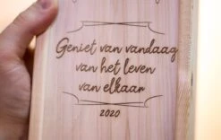 TextTim.nl Boîte à Vin Gravée En Bois Cadeau De Mariage - Cadeau Durable - Cadeau Pour Homme / Femme - Vin - Cadeau De Mariage -Cuisine Fournitures Magasin 1200x759 6