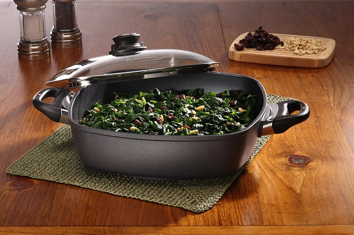 Swiss Diamond - XD Sauteuse - Poêlon Revêtement Antiadhésif - Carré - 28x28 - Avec Couvercle - Induction 3 Swiss Diamond - XD Sauteuse - Poêlon Revêtement Antiadhésif - Carré - 28x28 - Avec Couvercle - Induction – Image 3