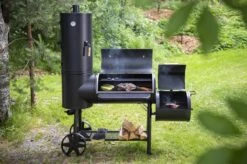 Mustang Fumoir Déporté Georgia XXL - Fumoir - FumoirBarbecue - Barbecue - Bois - Charbon De Bois - Fil D'acier émaillé épais - XXL - 119 KG ! - 175x70x192cm 11 Mustang Fumoir Déporté Georgia XXL - Fumoir - FumoirBarbecue - Barbecue - Bois - Charbon De Bois - Fil D'acier émaillé épais - XXL - 119 KG ! - 175x70x192cm -Cuisine Fournitures Magasin 1200x799 5
