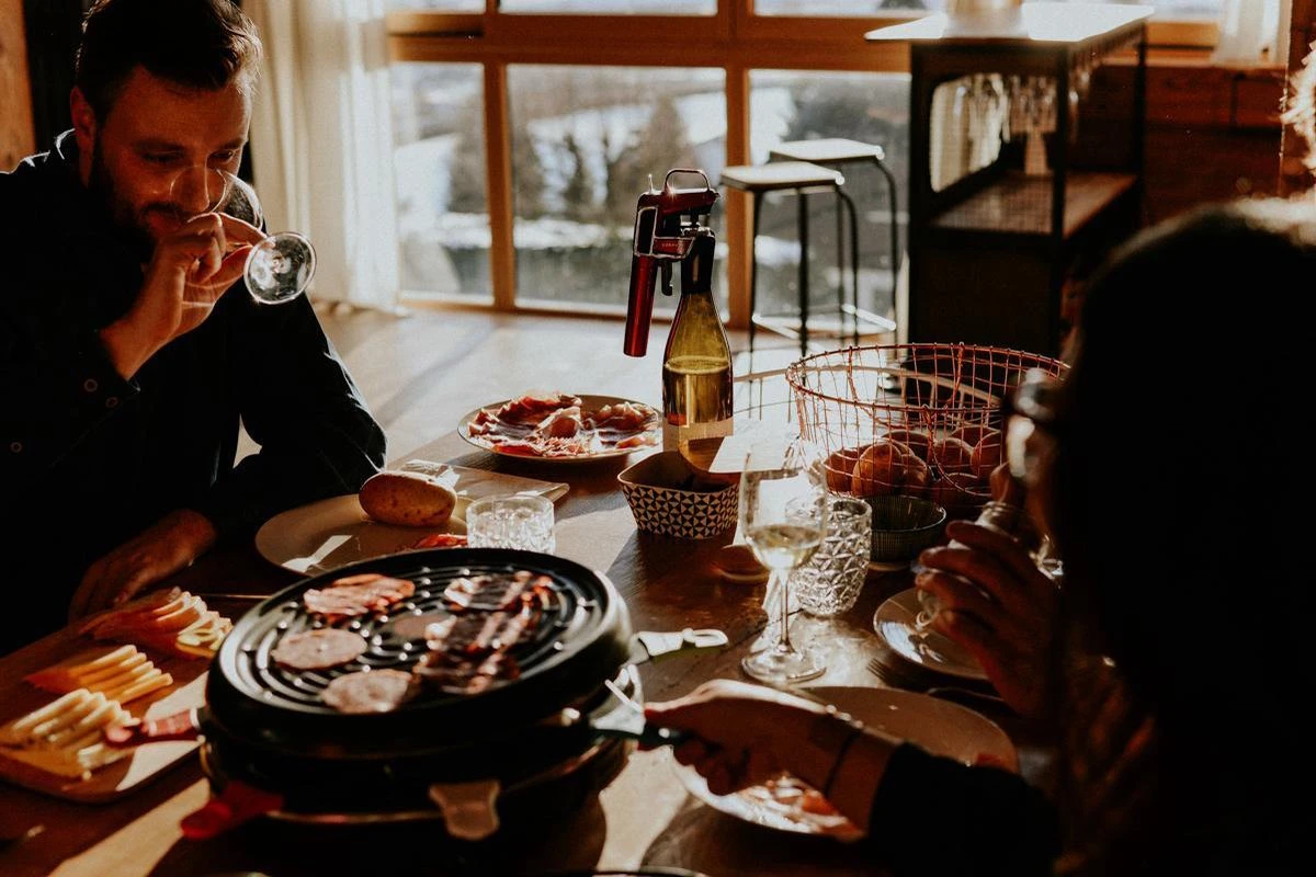 Coravin Model Two Elite - Système à Vin - Acier Inoxydable - 6x14x21 Cm - Rouge 11 Coravin Model Two Elite - Système à Vin - Acier Inoxydable - 6x14x21 Cm - Rouge – Image 11