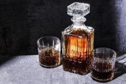 Ensemble De Carafes à Whisky De Luxe - Set à Whisky - Glas à Whisky - Verres à Whisky - 900 Ml - 5 Pièces - 1 Carafe - 4 Verres 10 Ensemble De Carafes à Whisky De Luxe - Set à Whisky - Glas à Whisky - Verres à Whisky - 900 Ml - 5 Pièces - 1 Carafe - 4 Verres -Cuisine Fournitures Magasin 1200x800 327