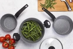 Poêle à Frire Florina Salva Avec Rebord Haut Et Revêtement Antiadhésif 3 Couches 28 X 7 Cm Noir / Gris - Technologie Coussin D'air - Poignée Froide Au Toucher Soft -Cuisine Fournitures Magasin 1200x800 34