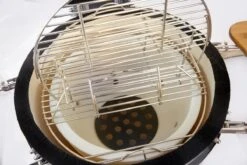 Kamado Medium Landmann Ø 45,7 Cm 18 Pouces Zwart - Avec Roulettes - Avec Thermomètre - Avec Grille De Ventilation - Barbecue Kamado - Barbecue En Céramique - Kamado Large 14 Kamado Medium Landmann Ø 45,7 Cm 18 Pouces Zwart - Avec Roulettes - Avec Thermomètre - Avec Grille De Ventilation - Barbecue Kamado - Barbecue En Céramique - Kamado Large -Cuisine Fournitures Magasin 1200x800 9