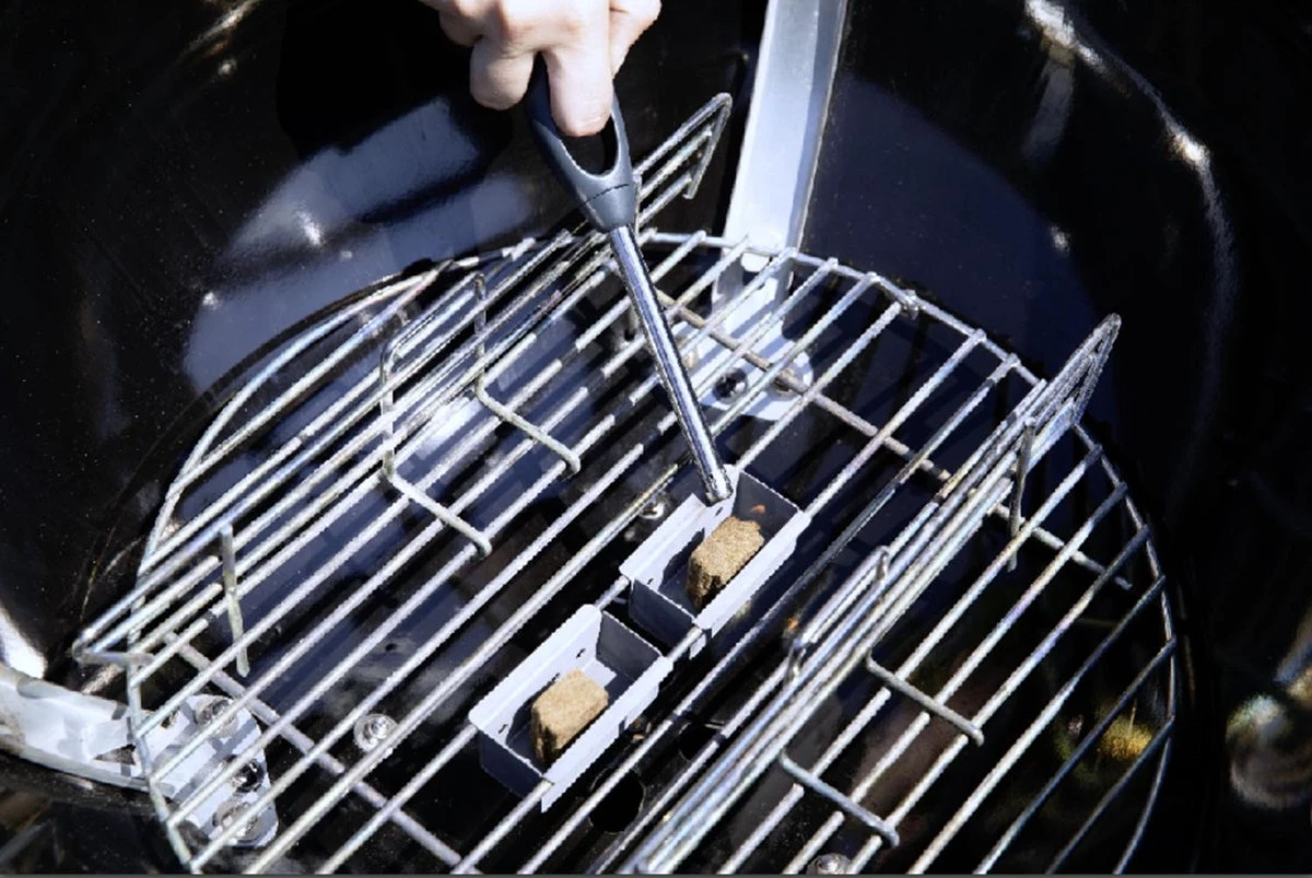 NATERIAL - Barbecue à Charbon PHOENIX BETA - 8 Personnes - Ø 57 Cm - H. 108 Cm - Acier émaillé - Zwart - Barbecue Boule 8 NATERIAL - Barbecue à Charbon PHOENIX BETA - 8 Personnes - Ø 57 Cm - H. 108 Cm - Acier émaillé - Zwart - Barbecue Boule – Image 8