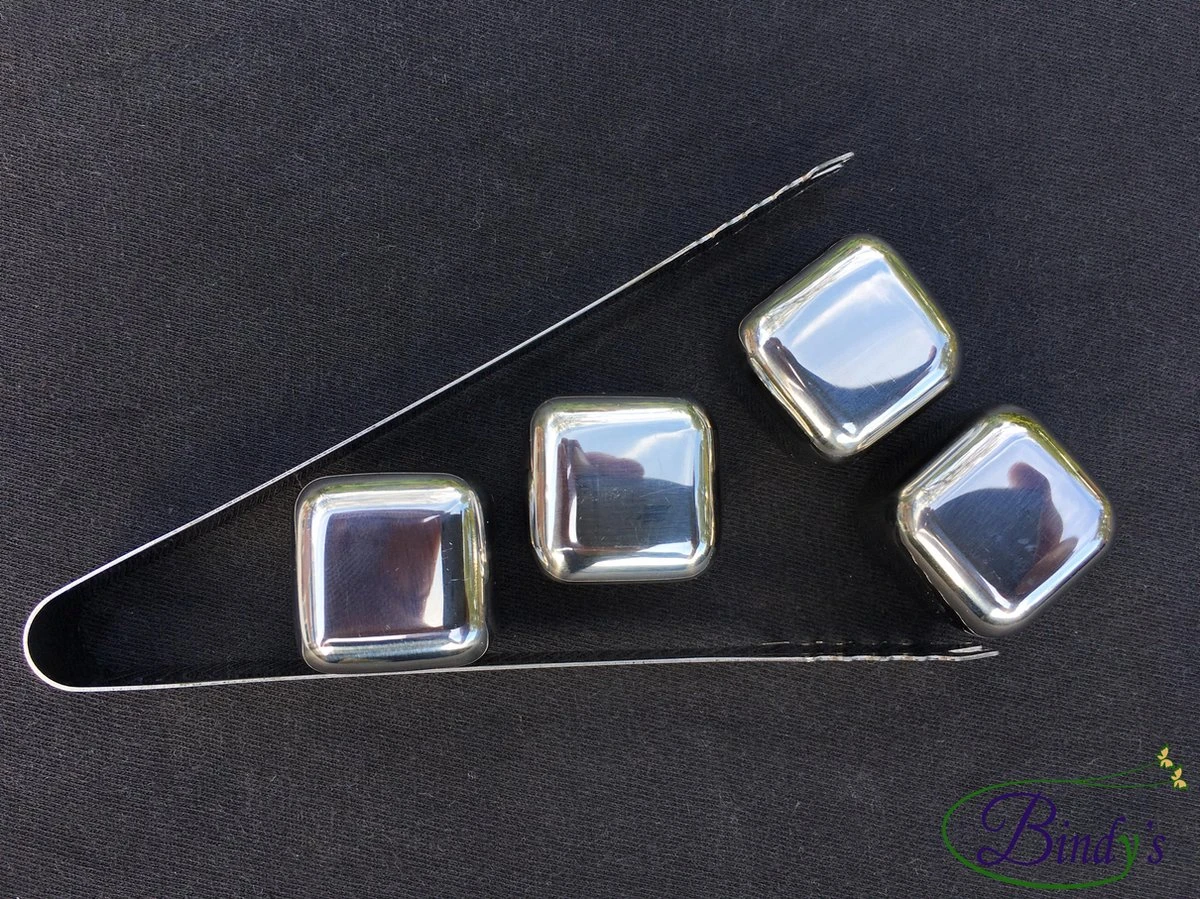 Pierres à Whisky Avec Pailles En Acier Inoxydable - Glaçons Réutilisables - Coffret Cadeau Durable - Pierres à Whisky - Avec Sac De Rangement Et Plateau De Rangement 3 Pierres à Whisky Avec Pailles En Acier Inoxydable - Glaçons Réutilisables - Coffret Cadeau Durable - Pierres à Whisky - Avec Sac De Rangement Et Plateau De Rangement – Image 3