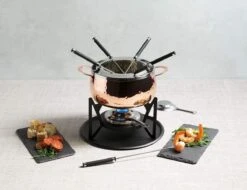 Ensemble à Fondue Artesa Avec Finition En Cuivre Martelé Dans Une Boîte Cadeau, Acier Inoxydable, 6 Personnes 8 Ensemble à Fondue Artesa Avec Finition En Cuivre Martelé Dans Une Boîte Cadeau, Acier Inoxydable, 6 Personnes -Cuisine Fournitures Magasin 1200x923 2