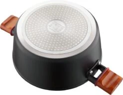 Casserole Florina Natura Line Limited Edition Avec Revêtement En Céramique 3 Couches - Couvercle En Verre Inclus - 28cm - 5L - Noir Mat / Marron - Poignées En Bois Véritable - Design Uniek -Cuisine Fournitures Magasin 1200x926 1