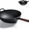 NA FRIEDEWALD POÊLE WOK EN FONTE AVEC COUVERCLE, ADAPTÉ À L'INDUCTION, REVÊTEMENT ANTI-ADHÉRENT, BORD HAUT, SOLIDE, GRILLBRAT STEWPAN, BEAU DÉVELOPPEMENT D'ARÔME, WOK POUR TOUTES SOURCES DE CHALEUR, 32 CM
