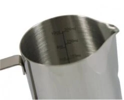 Mousse De Lait Professionnelle Rhinowares 600 Ml Avec Indication De Volume 3 Mousse De Lait Professionnelle Rhinowares 600 Ml Avec Indication De Volume -Cuisine Fournitures Magasin 1200x974 3