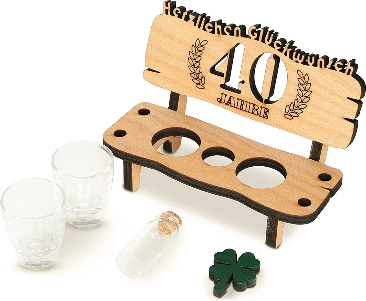 Brynnberg Schnapsbank Mit Jahreszahl - Holz Lorbeerkranz Mit Zahl Engraving - Gift Zum 40 Hochzeitstag Couple Anniversary - Geburtstag Und Pärchen Gift Idea - Schnapsgläser Latte Mit 2 Gläsern 1 Brynnberg Schnapsbank Mit Jahreszahl - Holz Lorbeerkranz Mit Zahl Engraving - Gift Zum 40 Hochzeitstag Couple Anniversary - Geburtstag Und Pärchen Gift Idea - Schnapsgläser Latte Mit 2 Gläsern