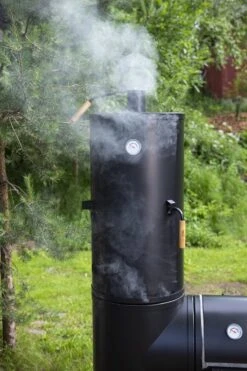 Mustang Fumoir Déporté Georgia XXL - Fumoir - FumoirBarbecue - Barbecue - Bois - Charbon De Bois - Fil D'acier émaillé épais - XXL - 119 KG ! - 175x70x192cm 15 Mustang Fumoir Déporté Georgia XXL - Fumoir - FumoirBarbecue - Barbecue - Bois - Charbon De Bois - Fil D'acier émaillé épais - XXL - 119 KG ! - 175x70x192cm -Cuisine Fournitures Magasin 799x1200 8