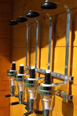 United Entertainment - Bar Butler Shots Distributeur Mural - Pour 4 Bouteilles -Cuisine Fournitures Magasin 800x1200 62