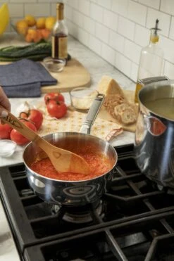 Saveur Selects Voyage Series - Ensemble De Casseroles En Acier Inoxydable à Induction - Comprend 2 Casseroles De Cuisson, 2 Poêles à Poêles à Frire, 1 Casserole, 1 Casserole - Garantie à Vie 20 Saveur Selects Voyage Series - Ensemble De Casseroles En Acier Inoxydable à Induction - Comprend 2 Casseroles De Cuisson, 2 Poêles à Poêles à Frire, 1 Casserole, 1 Casserole - Garantie à Vie -Cuisine Fournitures Magasin 800x1200 9